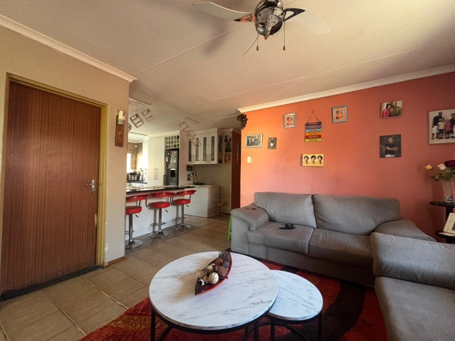 3 Bedroom Property for Sale in Vista Park Free State